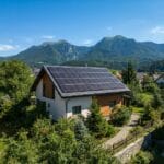 Panouri Solare cand Acoperisul Nu e Orientat Ideal in Brasov